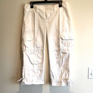 Aeropostale White Crop pants